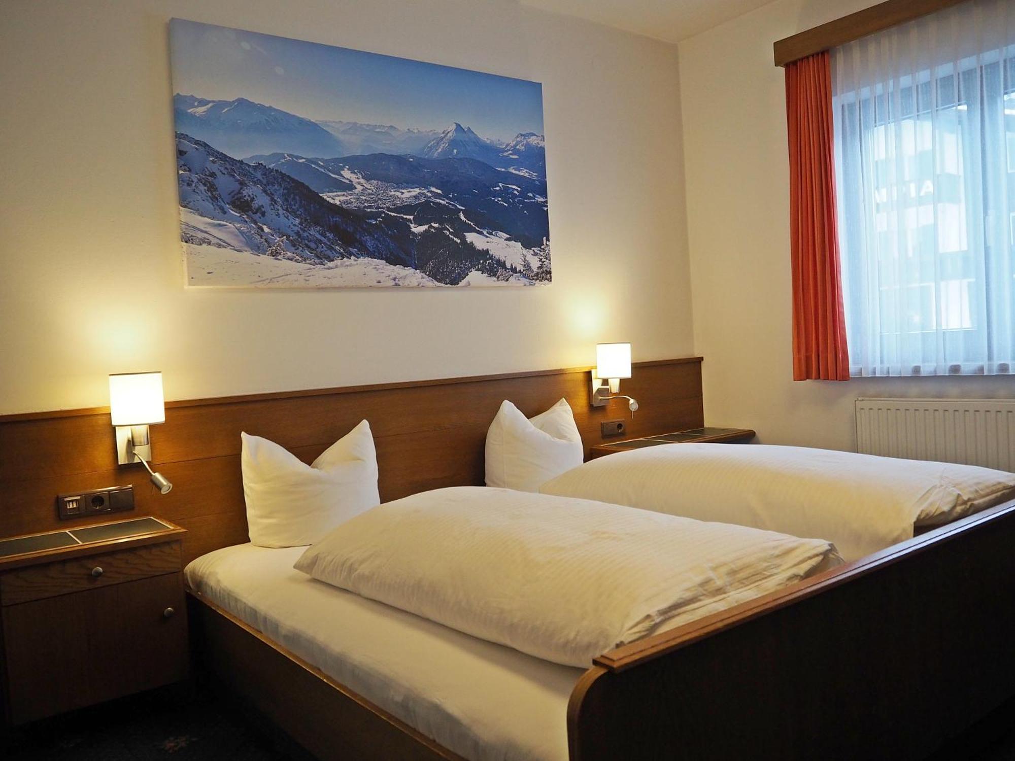 Hotel Egerthof ゼーフェルト・イン・チロル エクステリア 写真