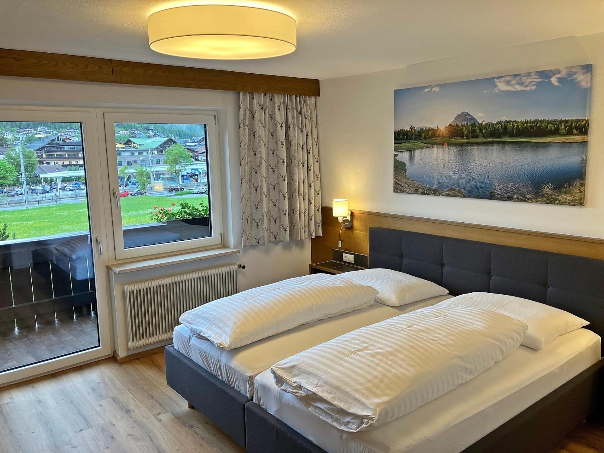 Hotel Egerthof ゼーフェルト・イン・チロル エクステリア 写真